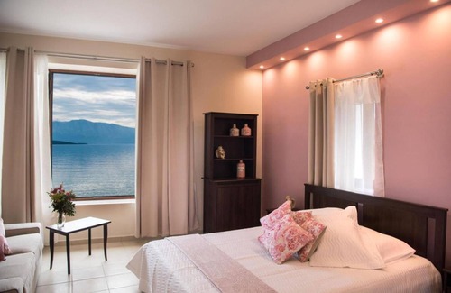Nikiana House | Top-Rated NV Suites - Sea Front with Family-Friendly Amenities