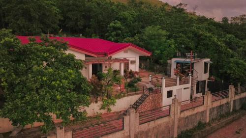 Coron Town Proper House | Pet-Friendly Getaway at NVH Coron Palawan – Rated 9/10!