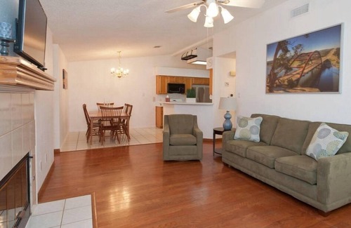 Hunter's Chase House | Ideal NW Austin Home for F1 and ACL Events - Pet Friendly!