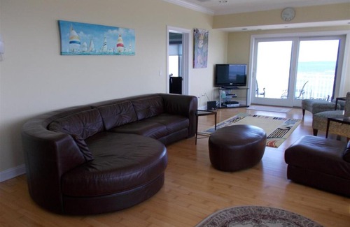 North Wildwood Apartment | Ocean View Retreat at NW101 West Spruce Avenue