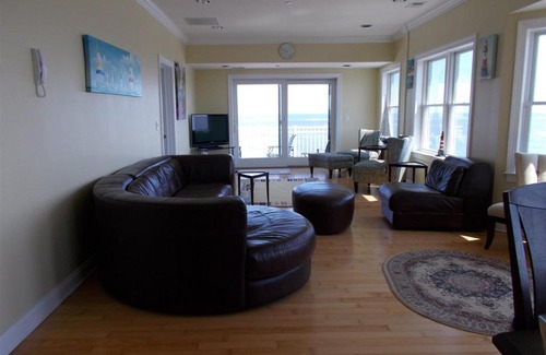 North Wildwood Apartment | Ocean View Retreat at NW101 West Spruce Avenue