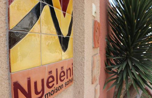 Yof Bed & Breakfast | Nyéléni Maison Sahel: Beachfront Bliss with Pool Access