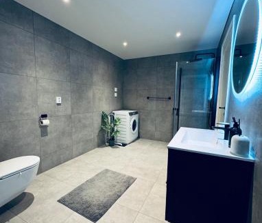 Fet Municipality Apartment | Modern Studio Apartment: Guest Rated 7.9/10 & Family-Friendly