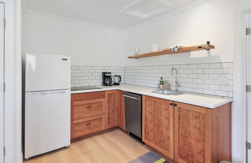 Ithaca House | Pet-Friendly NY Suite in Downtown | Walk to Commons