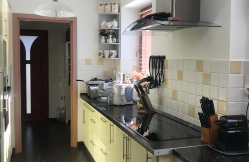Balatonszarszo Villa | Delightful Nyaralo Balatonszárszó with Family-Focused Amenities