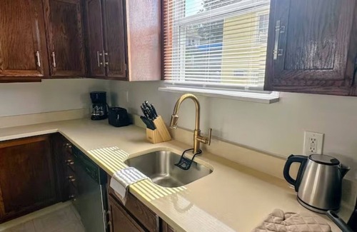 North Side Apartment | NYC in 30! Home Away From Home