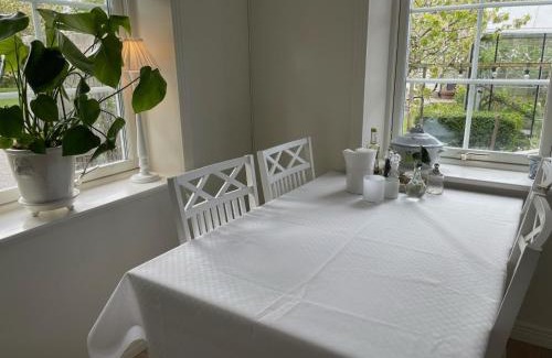 Nyhamnslage House | Scenic Nyhamnsläge: Oceanfront Retreat near the Beach
