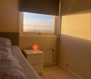 Bjerke Apartment | Nyinnredet leilighet i 10 etg