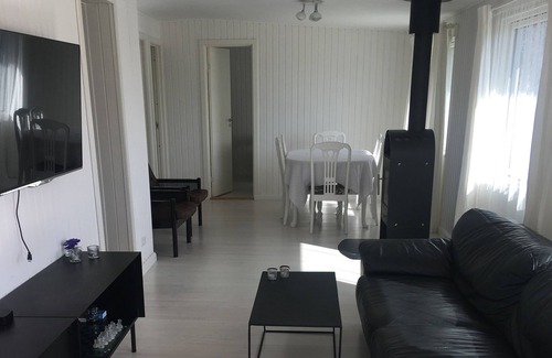 Karrebksminde House | Nyistandsat sommerhus