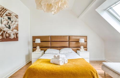 Hauts-Paves - Saint-Felix Apartment | Duplex Retreat at NYMPHÉA - Family Friendly & Highly Rated