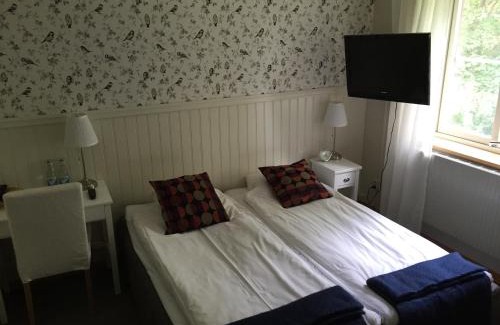 Norra Nynashamn Hotel | Discover Nynäsgården Hotell & Konferens: Pet-Friendly Stay