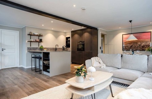 Halmstad Villa | Renovated Villa with Pool & Ocean View – Rated 10/10!
