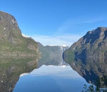 Aurland House | Nyrestaurert hus fra 1700-tallet