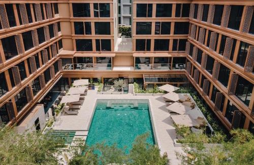 Khlong Toei Nuea Hotel | Elegant Nysa Hotel Bangkok: Ocean View & Pool Amenities