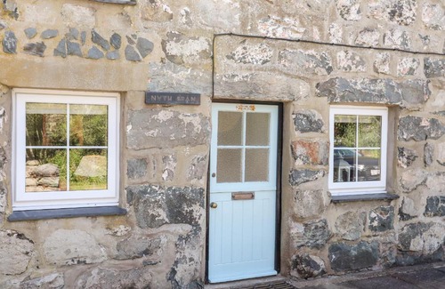 Harlech House | Experience Nyth Bran: 4-Star Ocean View & Pet Friendly