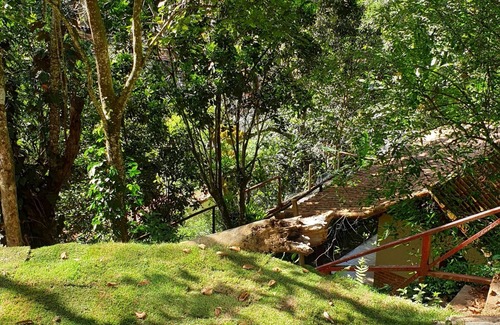 Guaratiba Apartment | Cozy NZ Mountain Studio with Spa and Pool Amenities