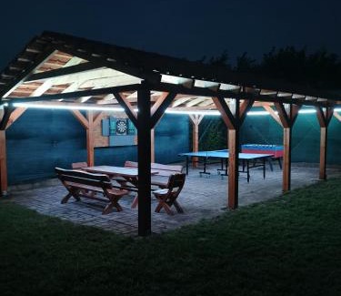 Tiszafured Apartment | Discover Oázis Üdülő Tiszafüred: Family-Friendly Retreats