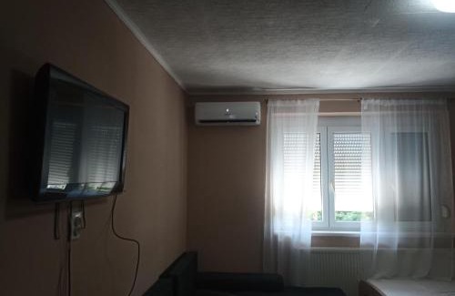 Szilvasvarad House | Discover Oázis Vendégház: Pool, Restaurant & Family Comfort