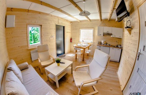 Zator Cabin | Outstanding Ośrodek Bajka: Family-Friendly with Breakfast