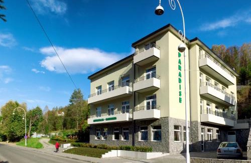 Krynica-Zdroj Resort | Ośrodek Wczasowy Paradise: Oceanfront Getaway Rated 9.2