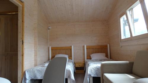 Grodek Nad Dunajcem Apartment | Relax at Ośrodek Wypoczynkowy Barbara with Ocean Views