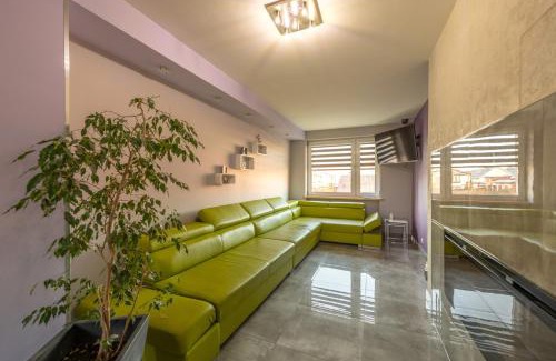 Ladek-Zdroj Resort | Relax at Ośrodek Wypoczynkowy Bankowy with Hot Tub & Kitchen