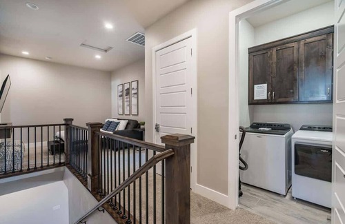 Washington County House | Discover Two Homes with Private Pool & Hot Tubs Near Pickleball