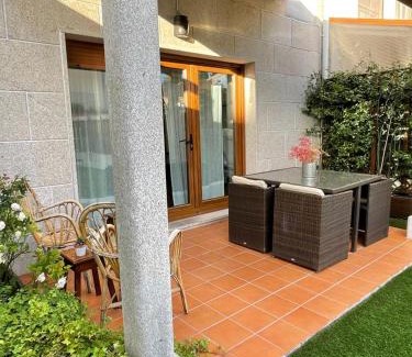 Pereiro de Aguiar House | Discover O Alecrin de Bouzas: Pet-Friendly Retreat