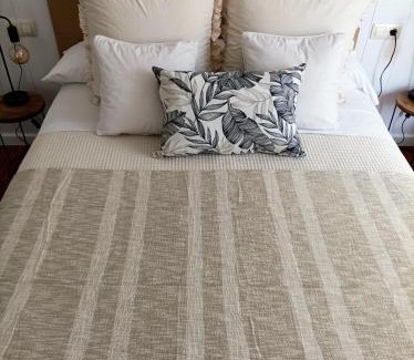 Caldas de Reis Apartment | Pet-Friendly Getaway at O Balcón do Río - Rated 9.2/10
