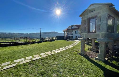 Regodobargo House | Discover O Balcon Do Oitaven: Your Private Retreat in Galicia
