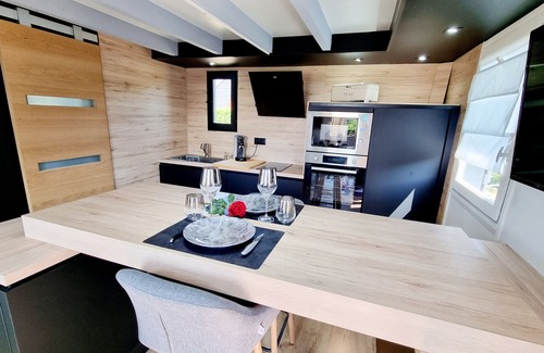 Agon-Coutainville Ski Chalet | Relax at O Bulles D'agon with Spa and Private Beach Access
