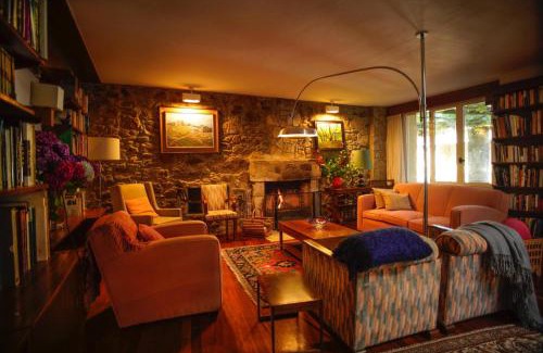 Santiago de Compostela Villa | Discover O Casal das Árbores: Pet-Friendly Retreat Awaits