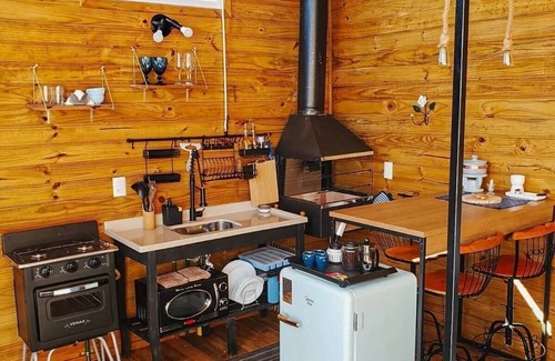 Rancho Queimado Ski Chalet | Relax at O Chale Encantado: Family & Pet-Friendly Escape