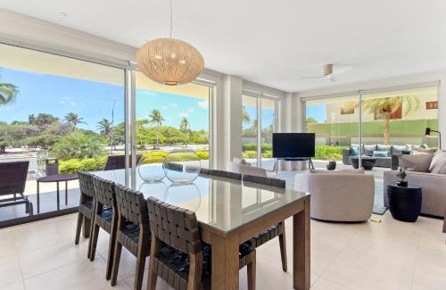Oranjestad-West Apartment | Beachfront Bliss at O Condominium Residences, Aruba