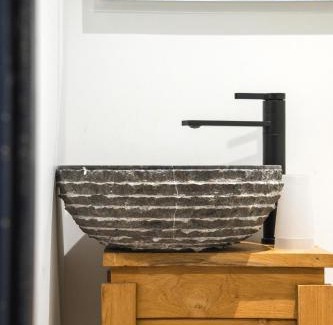 Villeneuve-les-Avignon Hotel | Discover O'Cub Hotel: Pet-Friendly with Breakfast Included