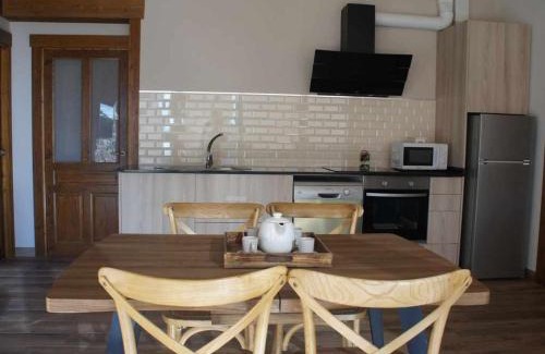 Bolmente Apartment | Discover O Fogón Casa Ferrador in Ribeira Sacra