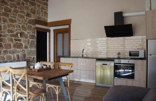 Bolmente Apartment | Discover O Fogón Casa Ferrador in Ribeira Sacra