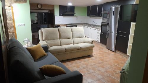 Maside House | Pet-Friendly Retreat: O fogar da musiña with Hot Tub