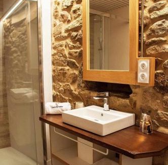 Bolmente Apartment | Discover O Forno Casa Ferrador in Ribeira Sacra - Rated 9.5
