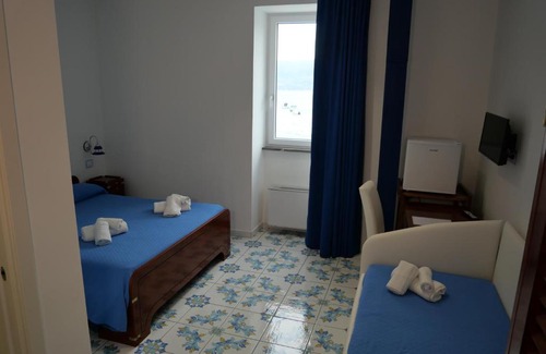 Palinuro House | Top-Rated O Guarracino Rooms with Breakfast & Hot Tub