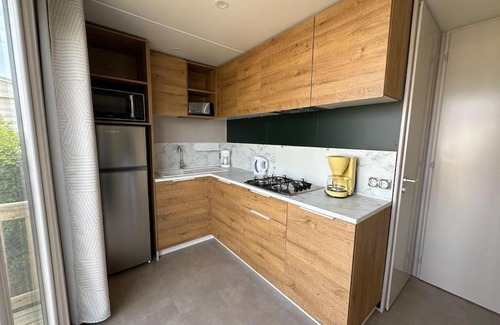 Ambleteuse House | Elegant O'hara Mobil-Home Steps from the Beach