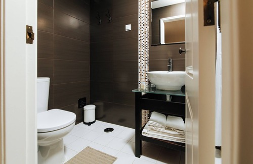 Ericeira Bed & Breakfast | Beach House Retreat: Rated 9.6 with Pool & Spa Amenities