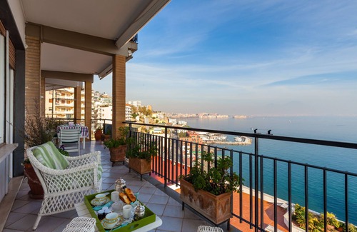 Posillipo Apartment | Relaxing O-House Posillipo Two Bedroom Apartment for 6