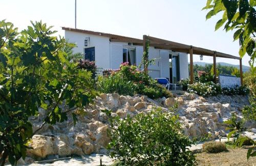 Kritinia House | Oceanfront Escape at O Ioannis: 4-Star, Guest Rated 9.5