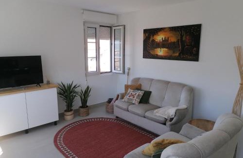 Neano Apartment | Discover Comfort at O lar da Tia Carmen for Families
