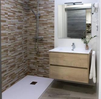 Padron Apartment | Child-Friendly Retreat at O LAR DE ROMARÍS I & II