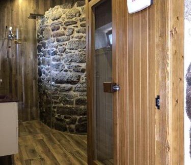 Mazaricos House | Discover O LAR: Family-Friendly Retreat with Hot Tub