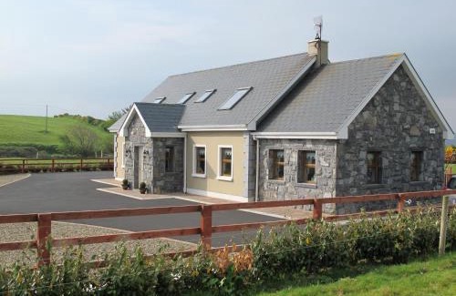 Doolin Bed & Breakfast | Discover O'Learys Lodge: Child-Friendly, 4-Star Retreat