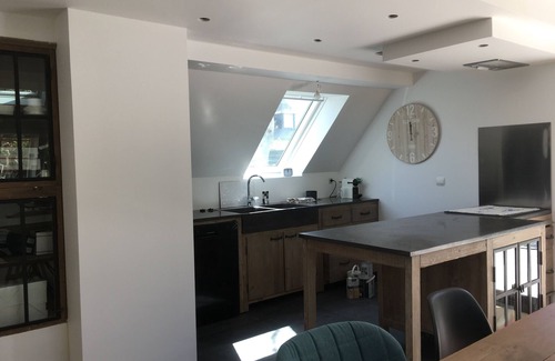 Penmarch House | Beach Hut Retreat: 10/10 Guest Rated Near Pors Carn