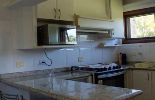 Jardim Acapulco House | Discover the Best Condominium in Guarujá with Spa & Pet Care